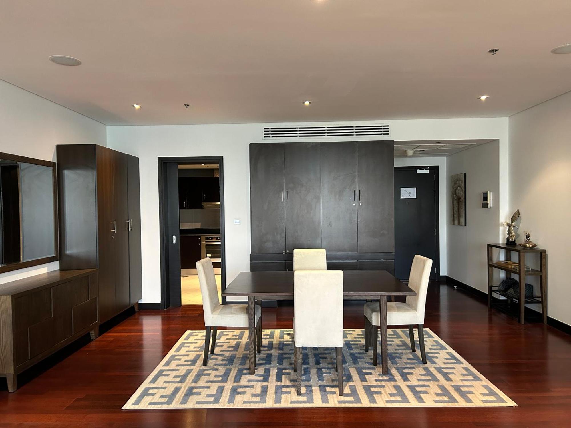Full Sea View 1 Bedroom With Lagoon Pool & Access Dubai